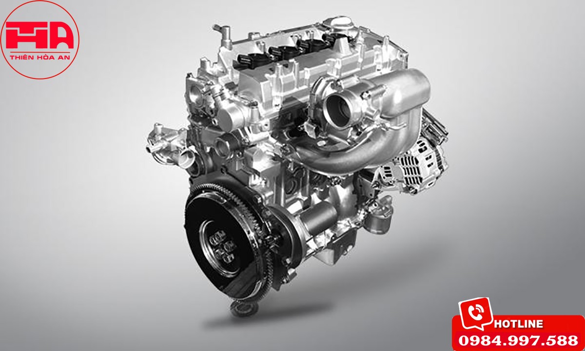 alt: Động cơ Mitsubishi trên xe tải nặng Tera 100s