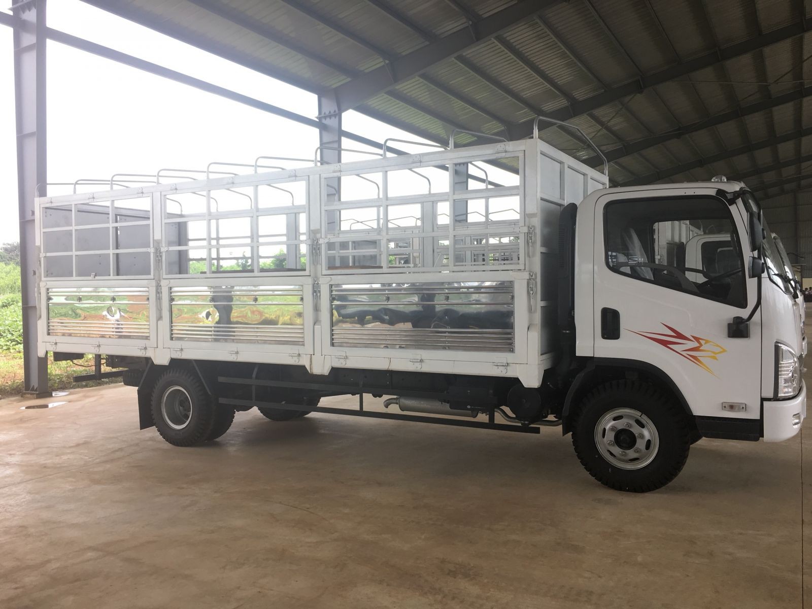 Thùng xe tải Faw 7.2 tấn