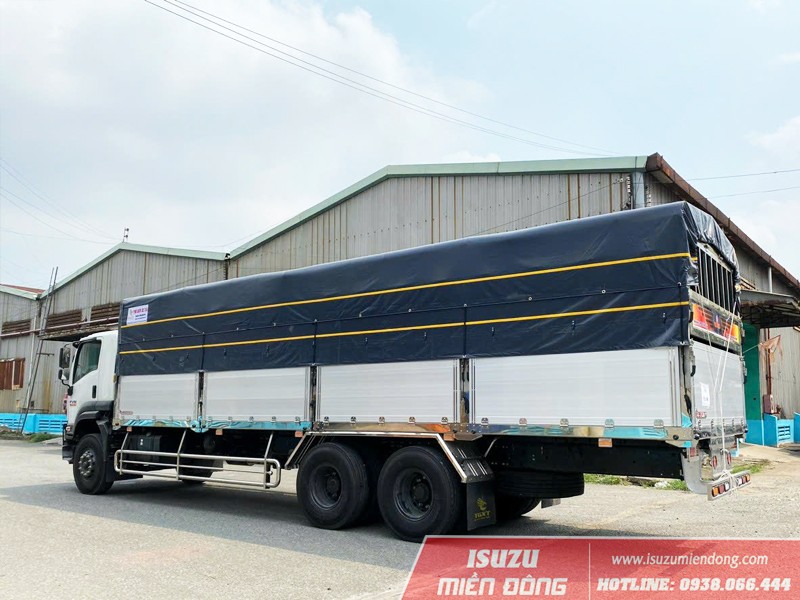 Thùng bổng nhôm trên xe tải Isuzu 15 tấn - FVM 1500