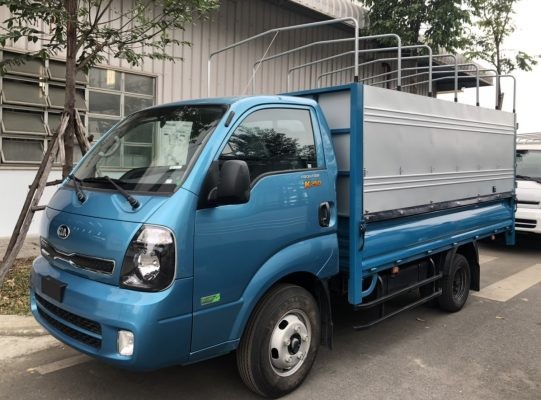 Camion KIA K250 - 2,4 tonnes caisse de 3,5 mètres de long