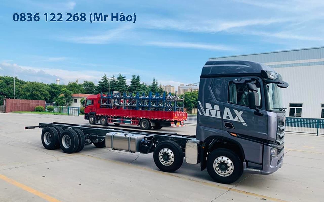xe-tai-thung-howo-max-4-chan-8x4-2