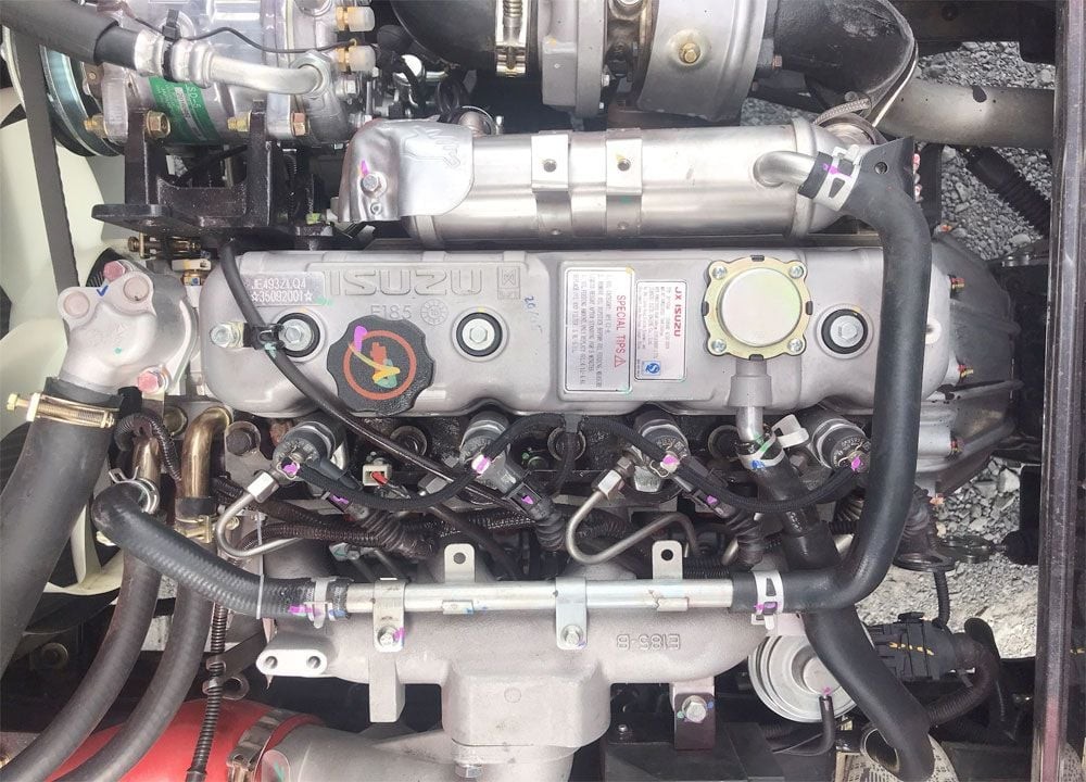 Động cơ Isuzu của xe tải Veam VT260