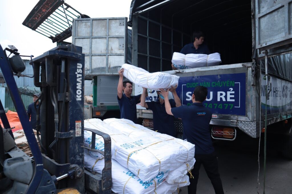 xe vận tải quảng nam