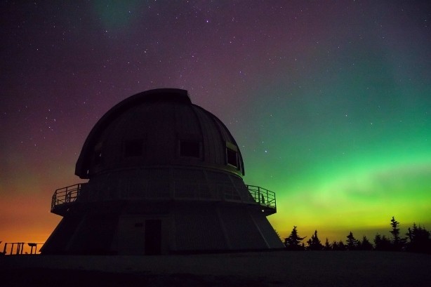 Công viên Monte-Magantic, Quebec, Canada: Nằm không xa thành phố Quebec, có một đài quan sát để ngắm sao