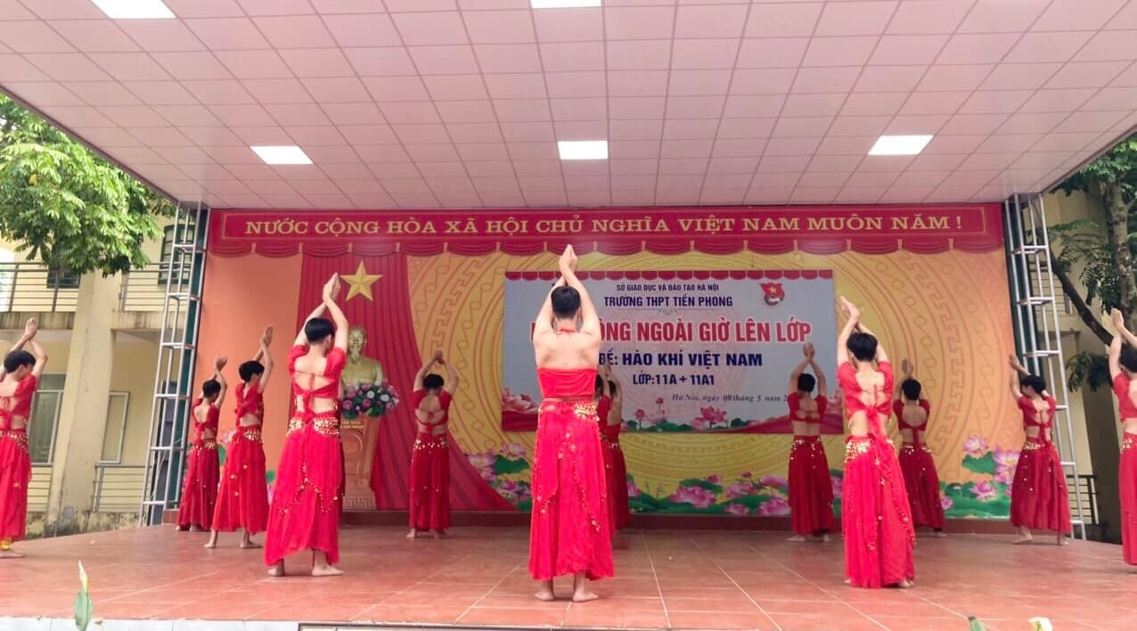 Phân Tích Chi Tiết Lời Bài Hát Hào Khí Việt Nam