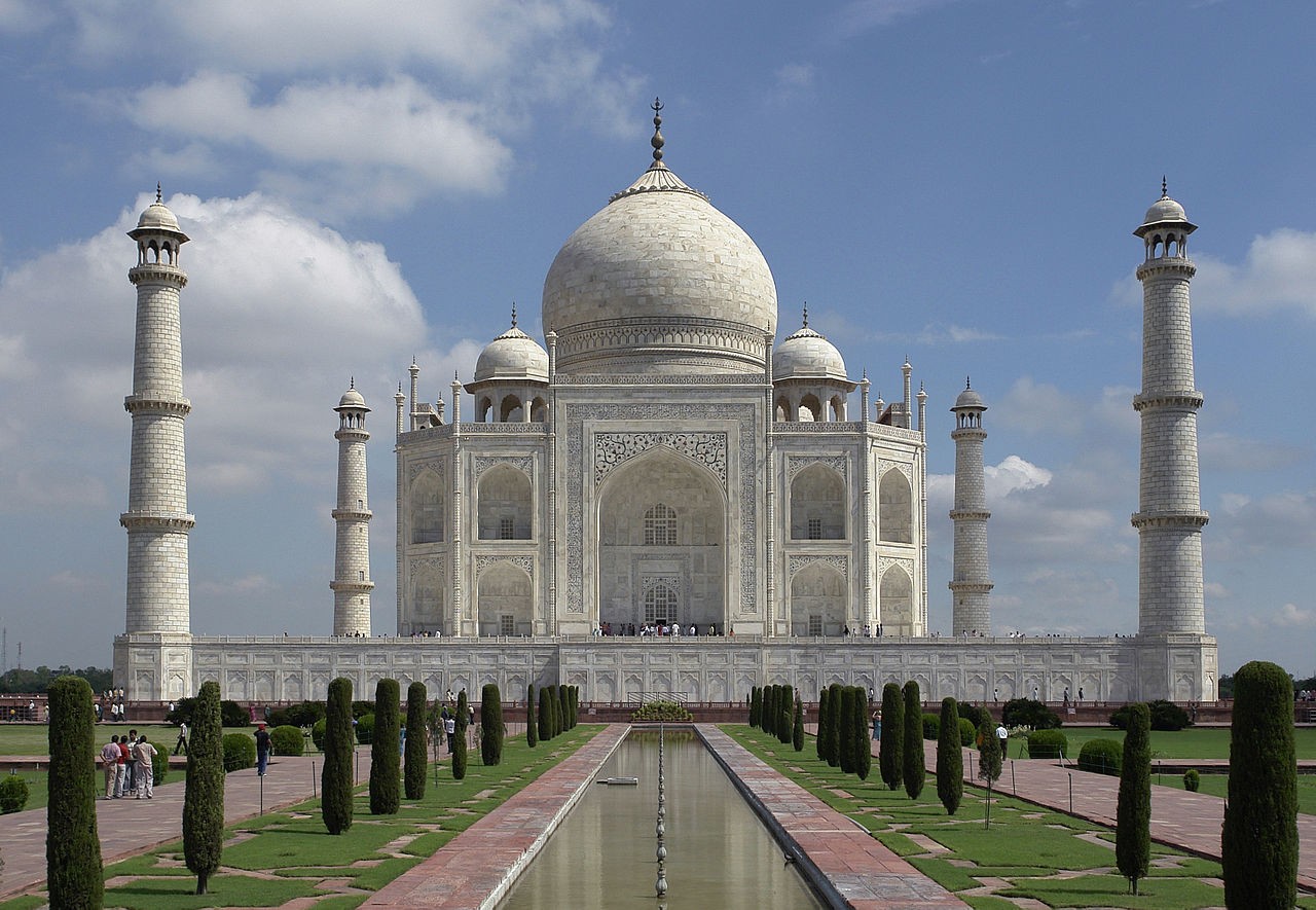 Đền Taj Mahal với tính đối xứng cao