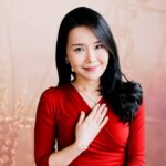 Hình ảnh minh họa sự tôn trọng người khác thông qua lắng nghe và giao tiếp