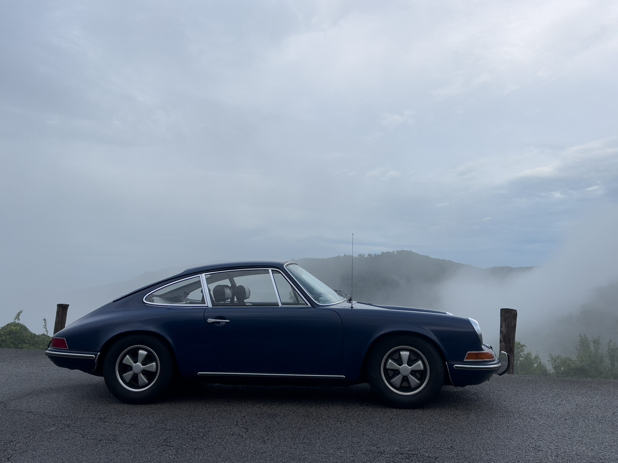 Porsche 911 T WV núi sương mù