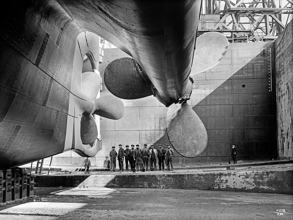 Bánh lái và các chân vịt của Titanic. Ảnh: Wikipedia