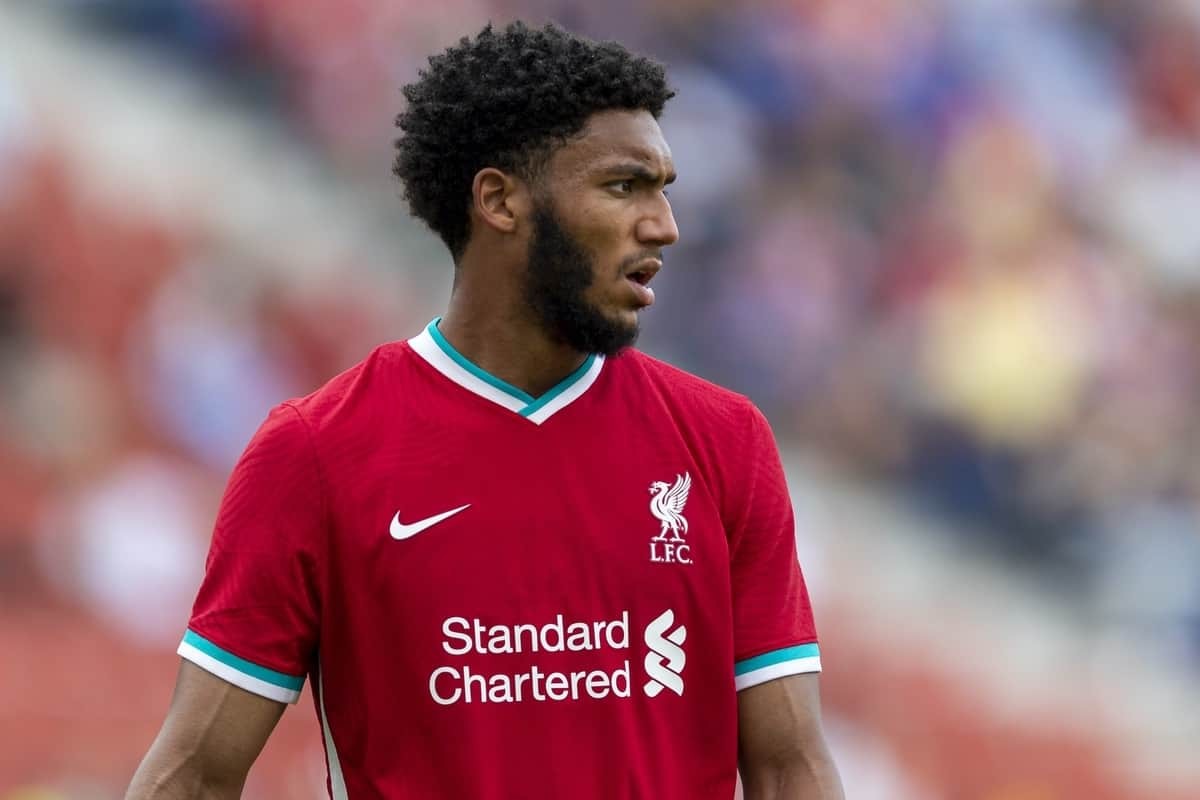 Joe Gomez trong một trận đấu giao hữu