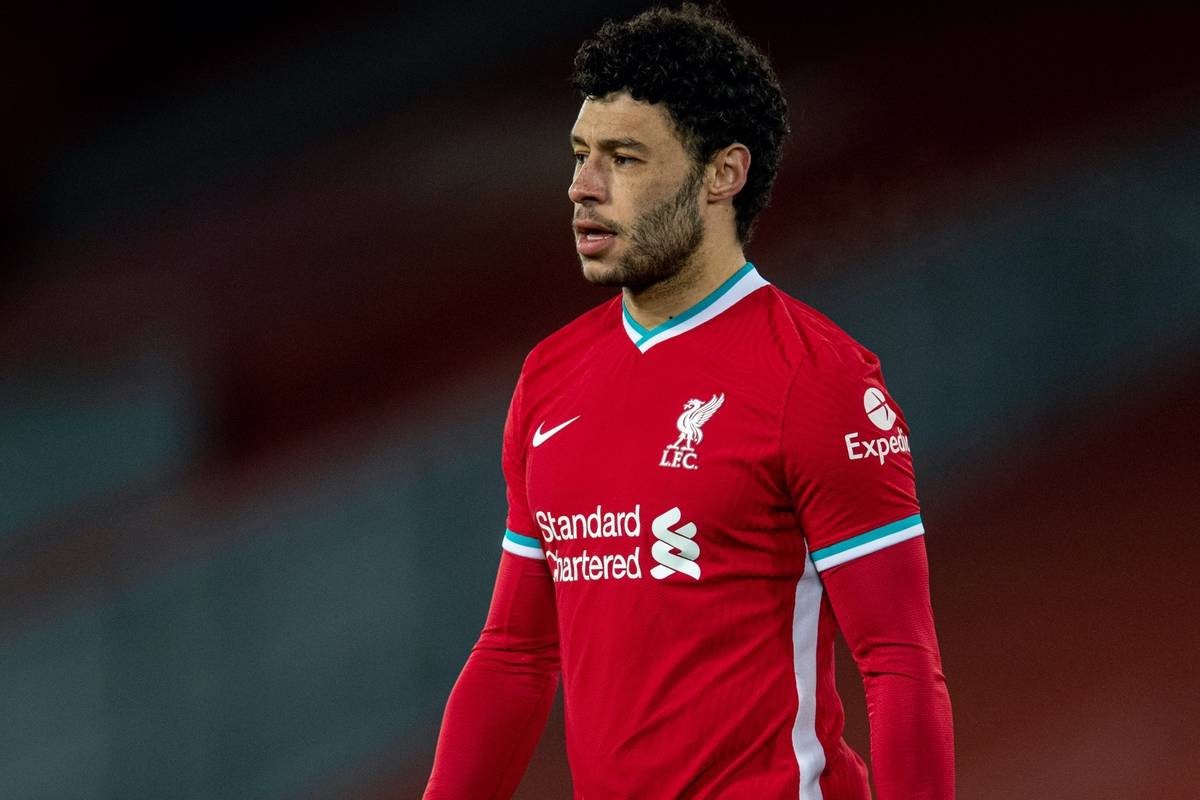 Alex Oxlade-Chamberlain chưa thể hiện được nhiều