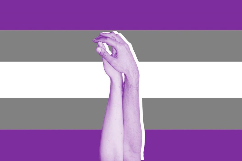 Người vô tính (Asexual) là người không hoặc ít có cảm xúc hấp dẫn tình dục với bất kỳ ai