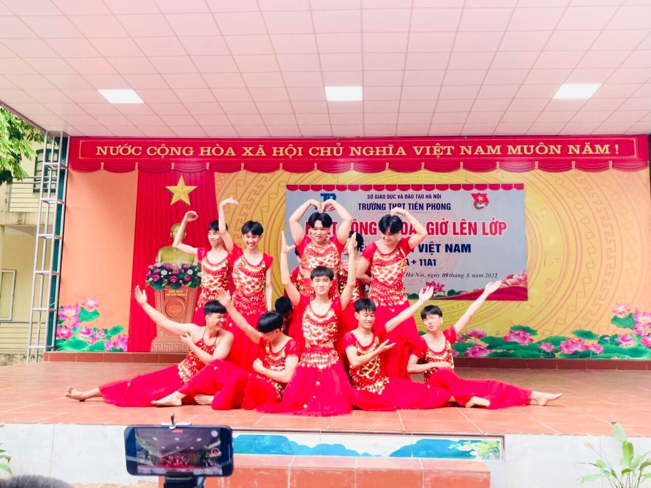 Hào Khí Việt Nam và Sự Phát Triển Của Âm Nhạc Cách Mạng
