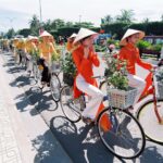 Áo dài ngũ thân truyền thống của Việt Nam, biểu tượng của sự kín đáo và thanh lịch