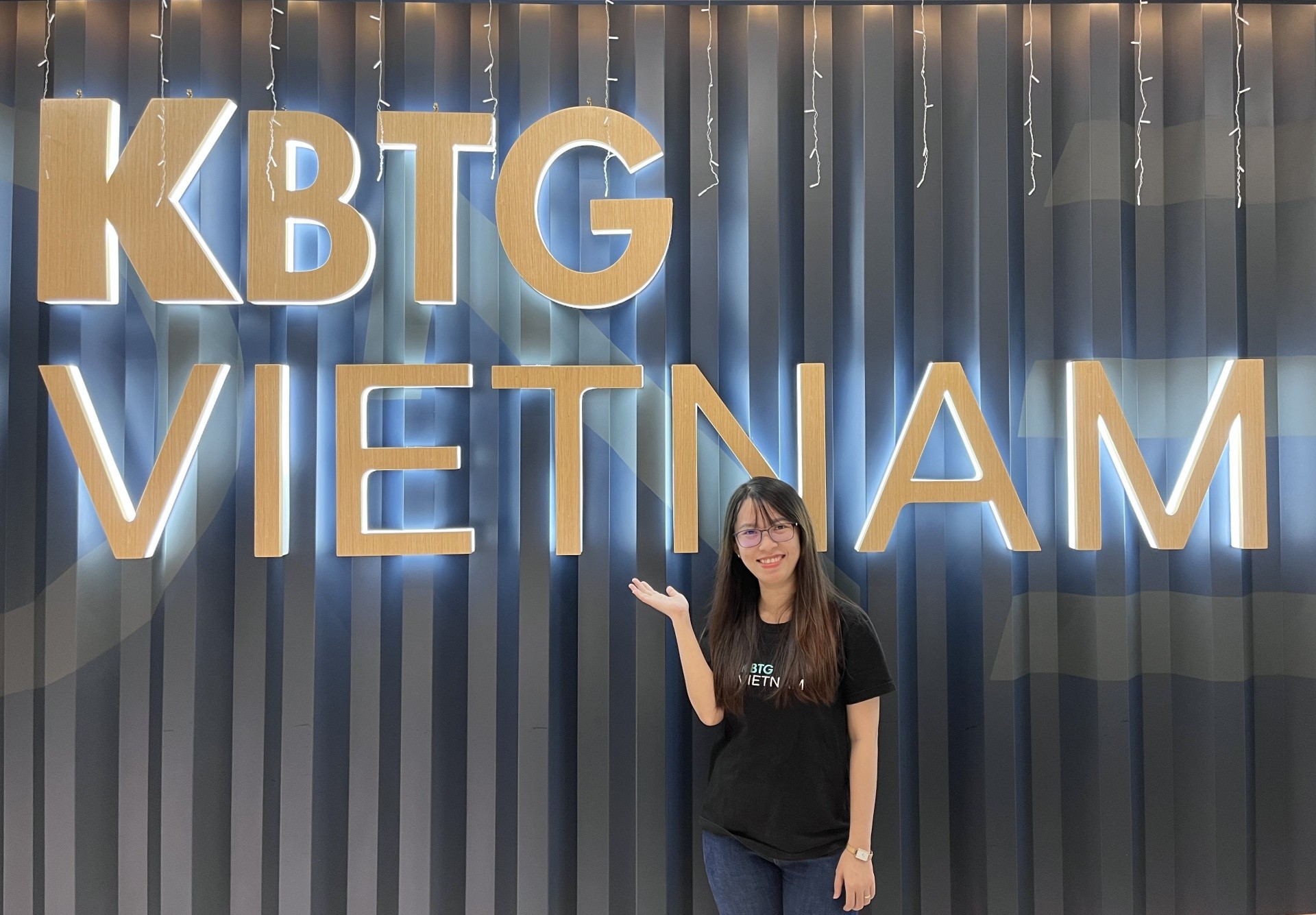 Pham Thi Thu Suong, an advanced software engineer at KBTG Vietnam