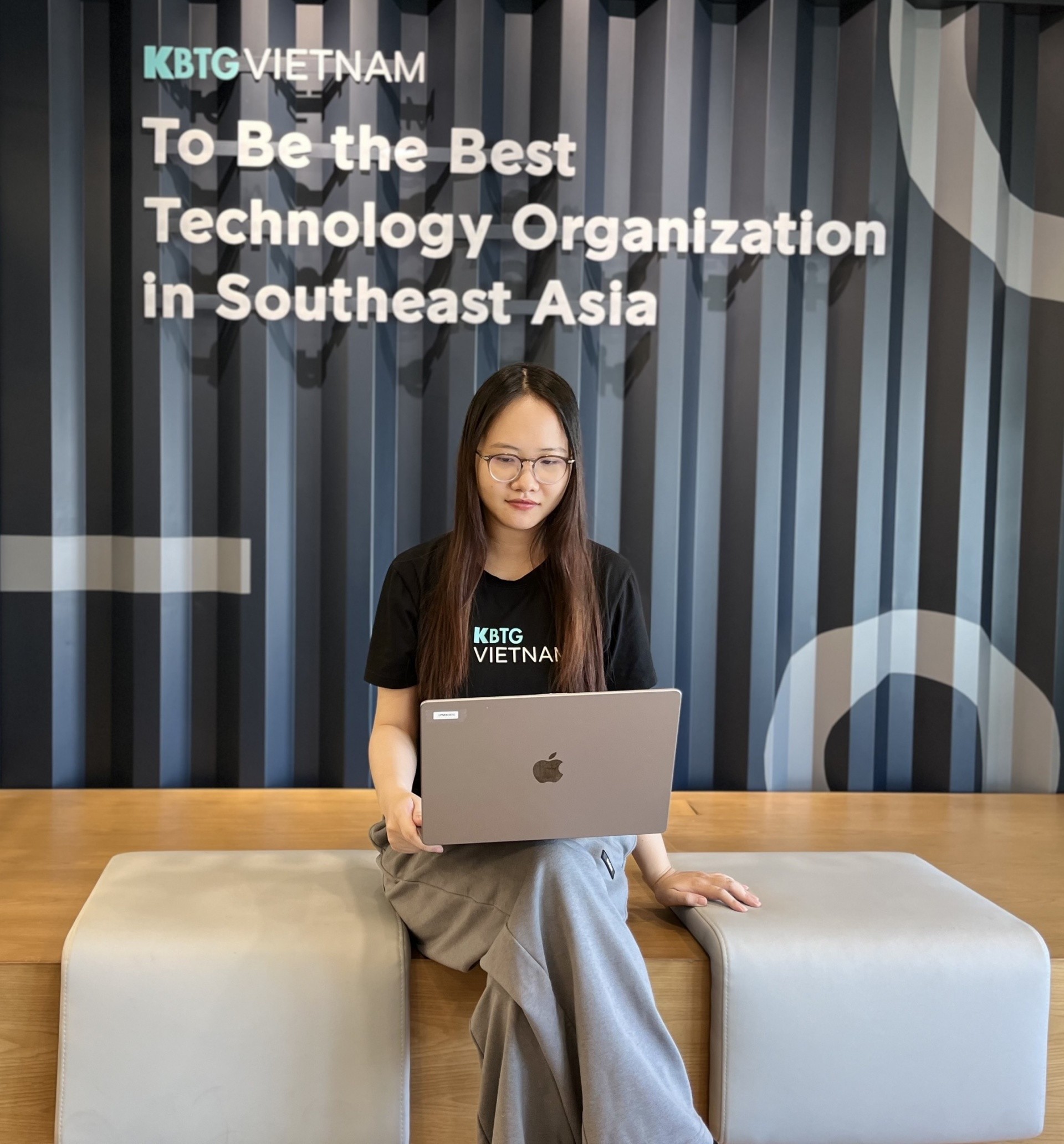 Cao Ngoc Hoang Van, a software engineer at KBTG Vietnam