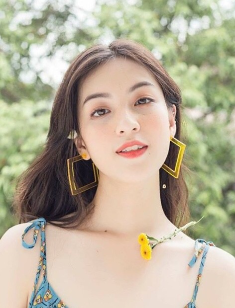 Hồng trong phim Mắt Biếc với vẻ đẹp dịu dàng và chân thành