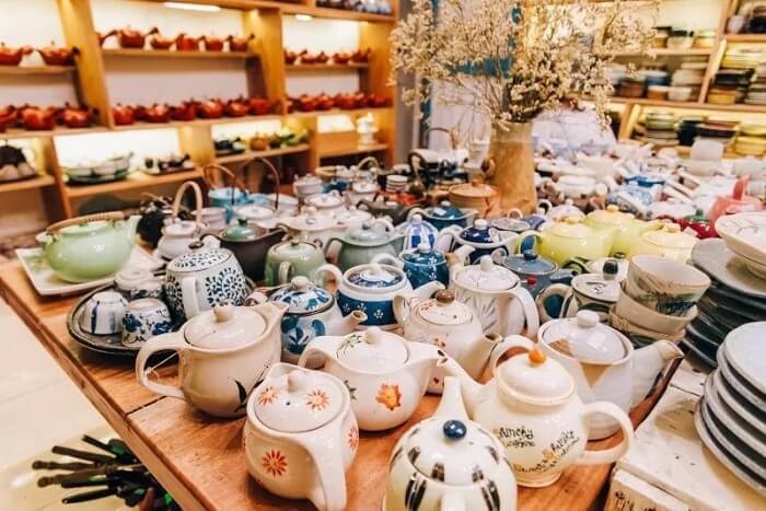 ứng dụng Fe2O3 trong tạo màu gốm sứ