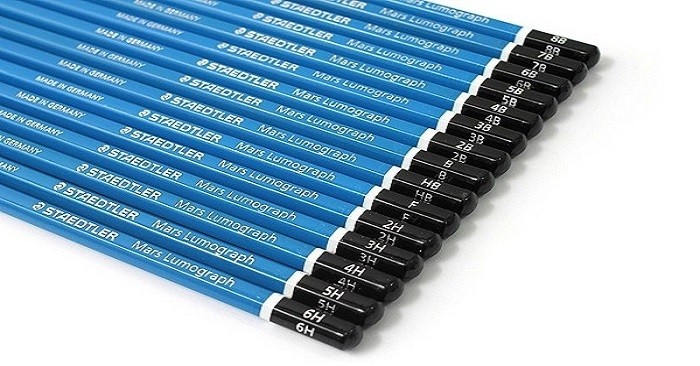 Các loại bút chì màu khác nhau