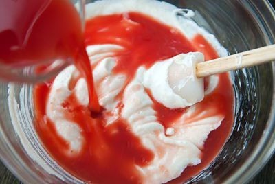 Hỗn hợp kem sữa chua dưa hấu đã xay mịn