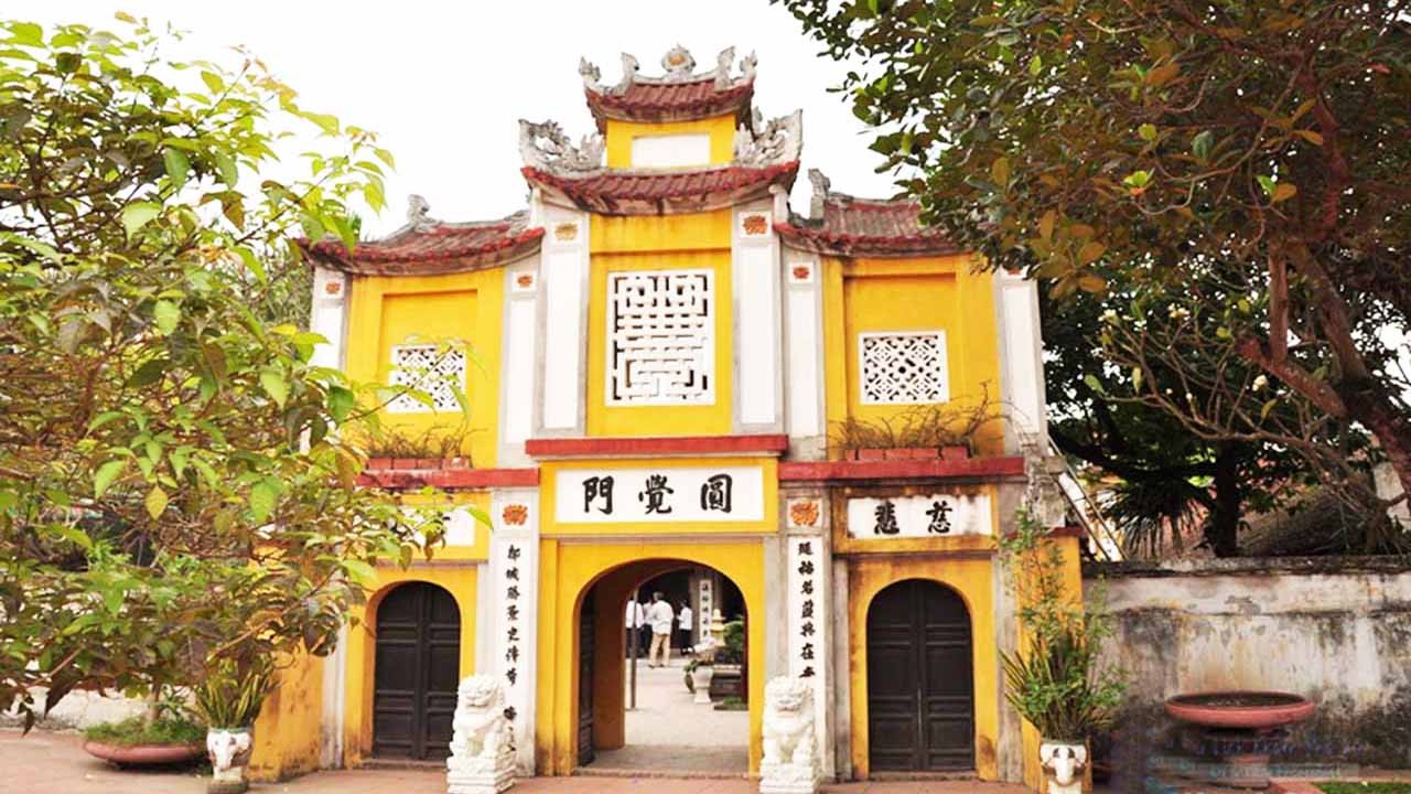 Cổng Tam Quan
