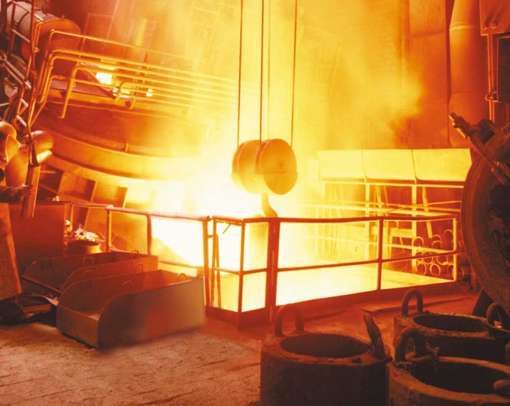 Đá vôi được ứng dụng trong ngành luyện kim, giúp loại bỏ tạp chất và nâng cao chất lượng sản phẩm