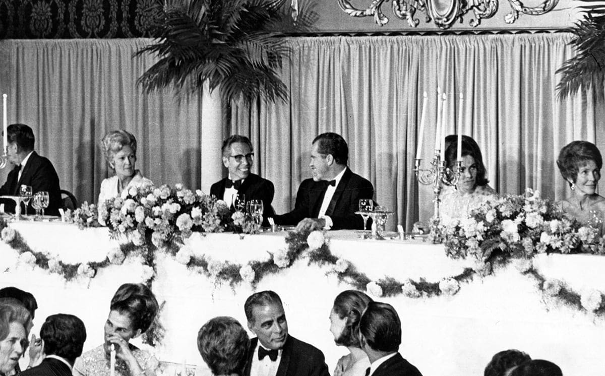 Tổng thống Richard Nixon và Tổng thống Mexico Gustavo Diaz Ordaz tại bữa tiệc cấp nhà nước ở Hotel Del Coronado năm 1972