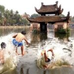 Ao chuôm là nơi chứng kiến những niềm vui tuổi thơ và xua tan mệt mỏi của người già