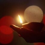 Gần mực thì đen, gần đèn thì sáng