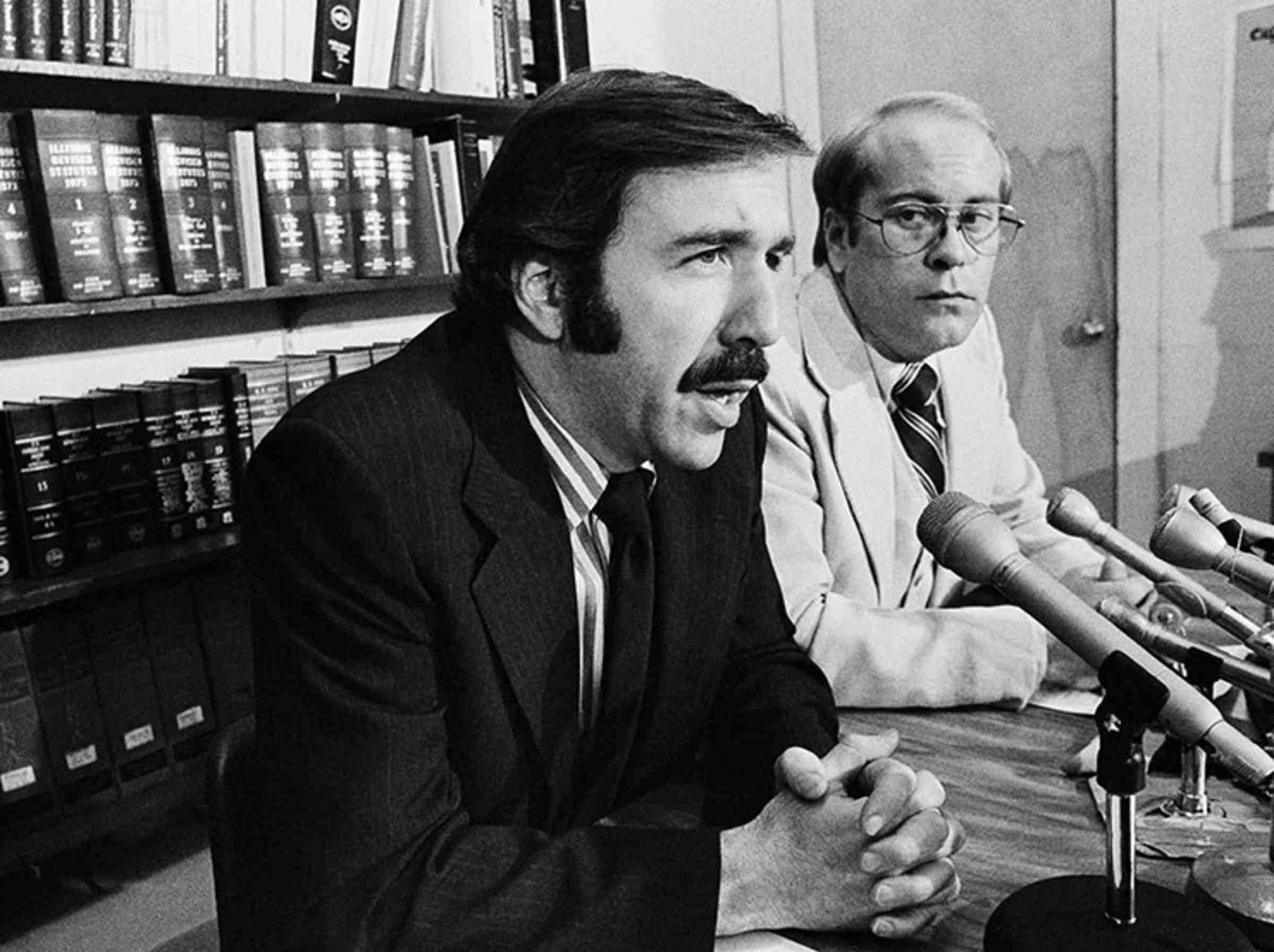 David Goldberger, luật sư của ACLU, phát biểu trong một cuộc họp báo về vụ Skokie