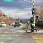 Rào chắn an toàn dọc theo Đường Los Gatos Almaden