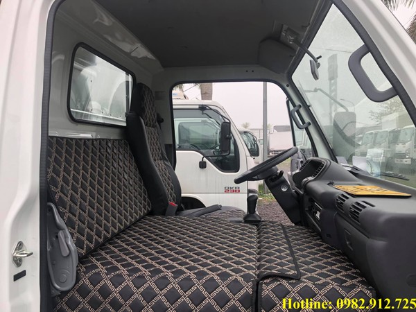 Giường xe tải