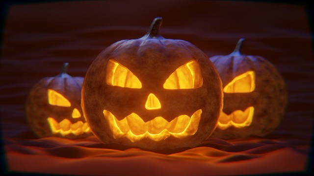 Hình ảnh bí ngô được chạm khắc, biểu tượng của lễ hội Halloween