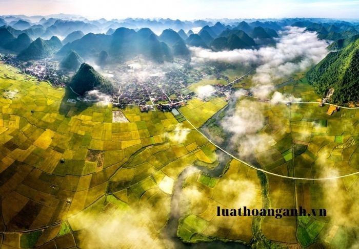 Bản đồ Việt Nam thể hiện đường biên giới trên đất liền với các nước láng giềng