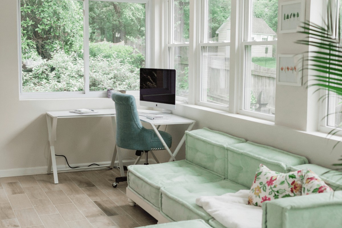 Làm Thế Nào Để “My House Is Small And Old. Your House Is Spacious And Modern” Trở Nên Rộng Rãi Hơn?