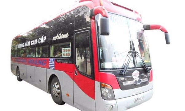 Xe khách là phương tiện từ Sài Gòn ra Hà Nội theo đường bộ phổ biến