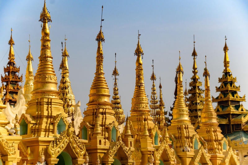 Khám phá nội thất chùa Vàng
