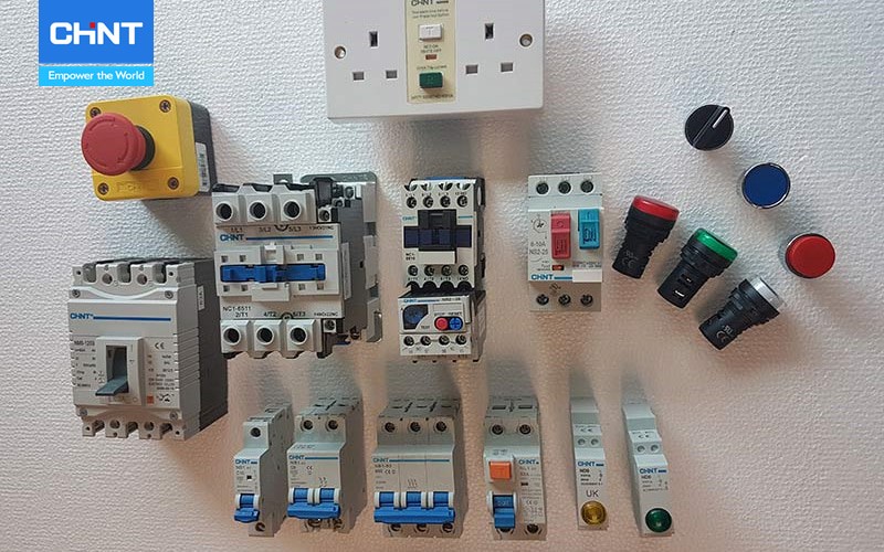 nhìn chung các thiết bị an toàn điện có thiết kế khá đơn giản để sử dụng
