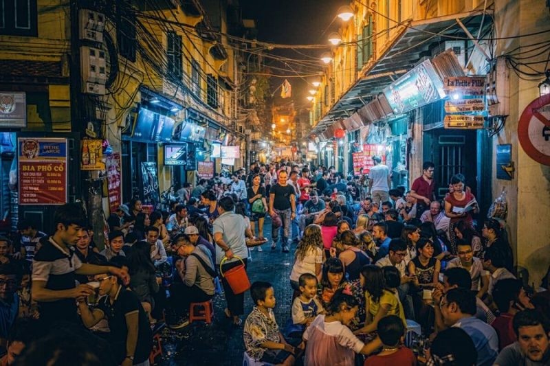 Phố Tạ Hiện – Điểm hẹn của giới trẻ Hà Nội