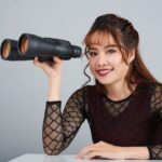 Học sinh đọc sách