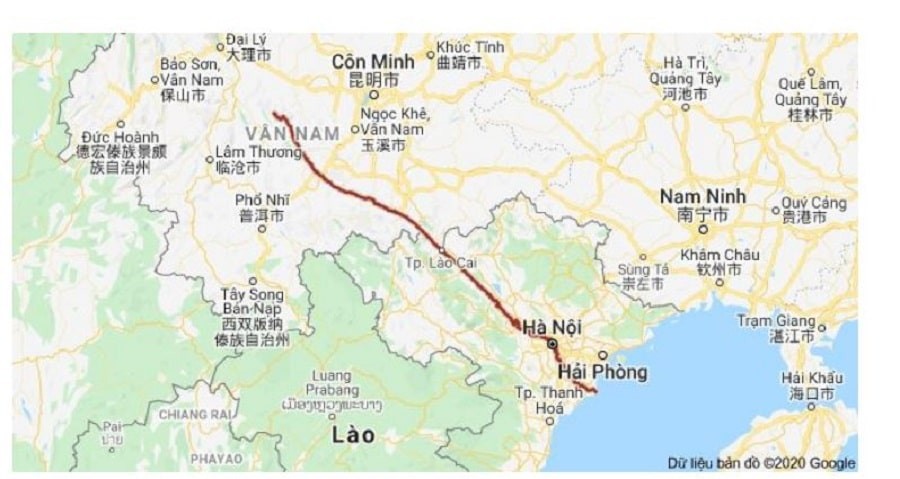 Sông Hồng chảy vào Việt Nam tại Lào Cai