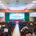 Lớp Trưởng Điều Hành Buổi Sinh Hoạt Lớp