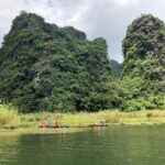 Khám phá vẻ đẹp Tràng An non xanh nước biếc