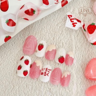 Nail dâu tây