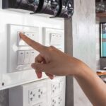 thiết bị bảo vệ điện giúp đóng ngắt nguồn điện khi có sự cố xảy ra