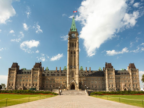 Vẻ đẹp kiến trúc của Tòa nhà Quốc hội Canada