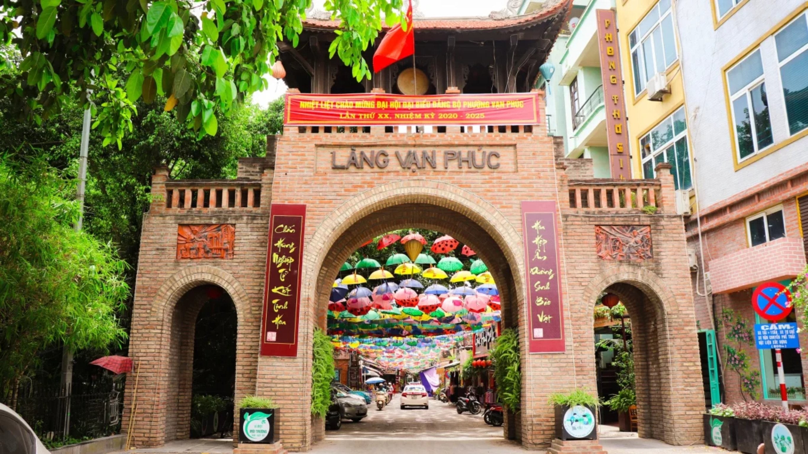 Lụa Vạn Phúc góp phần quảng bá hình ảnh Việt Nam.