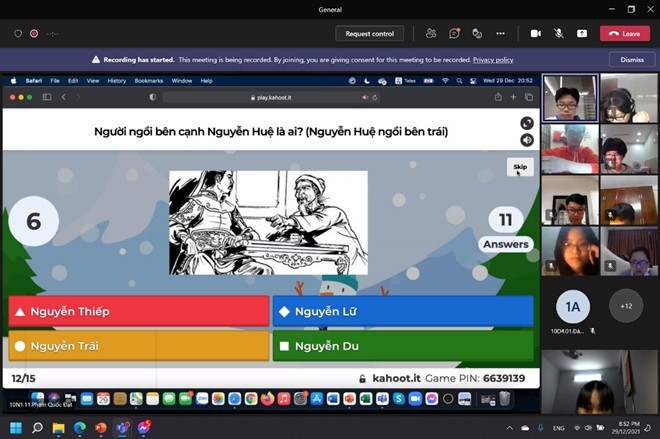 Các thành viên trong CLB tích cực tham gia trò chơi trên Kahoot