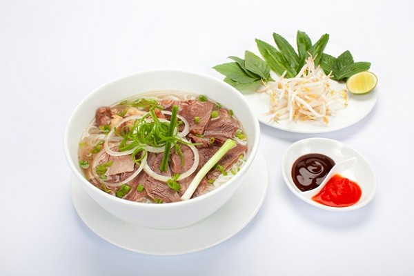 Món phở truyền thống của Việt Nam, một biểu tượng ẩm thực được yêu thích trên toàn thế giới