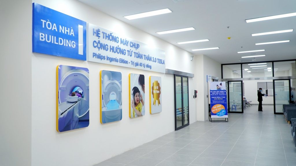 benh-nhan-duoc-chuan-bi-truoc-khi-chup-mri